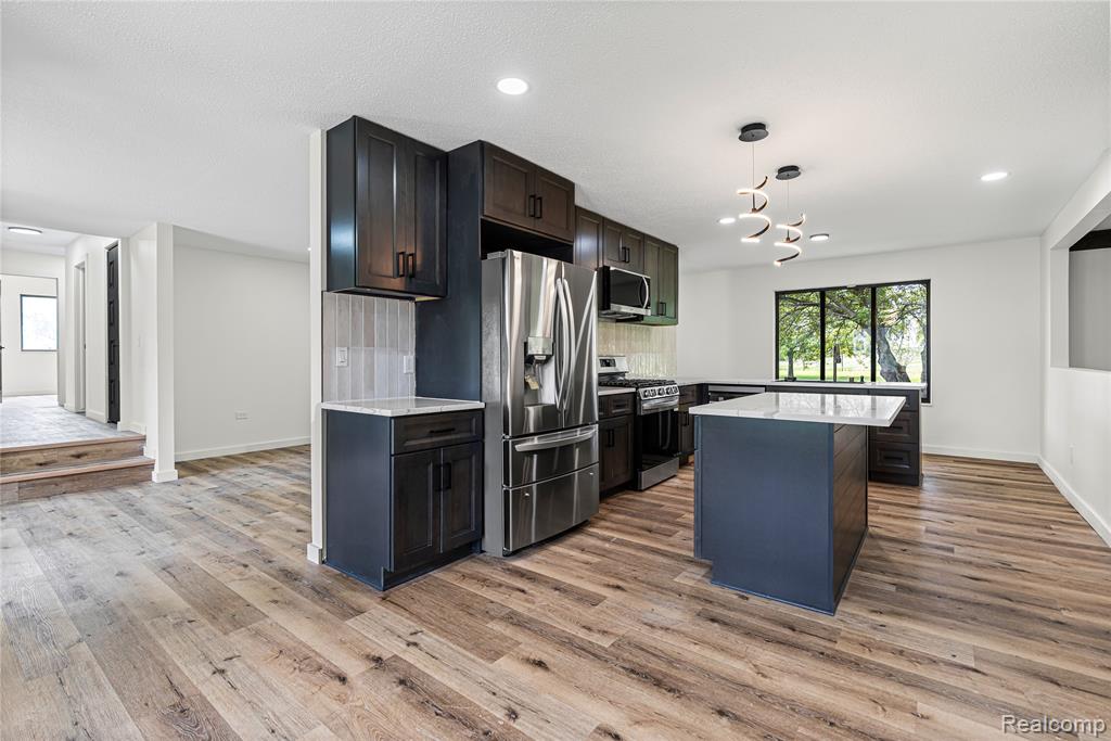 507 Charing Cross Drive, Grand Blanc, MI 48439 — Photo 18