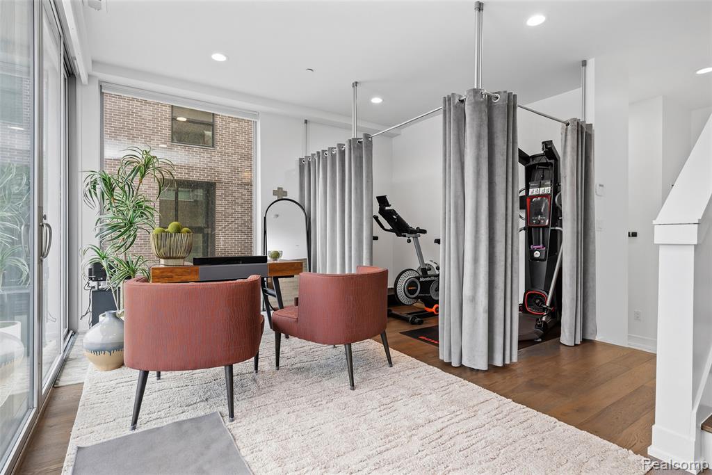 2814 John R Street - Photo 5