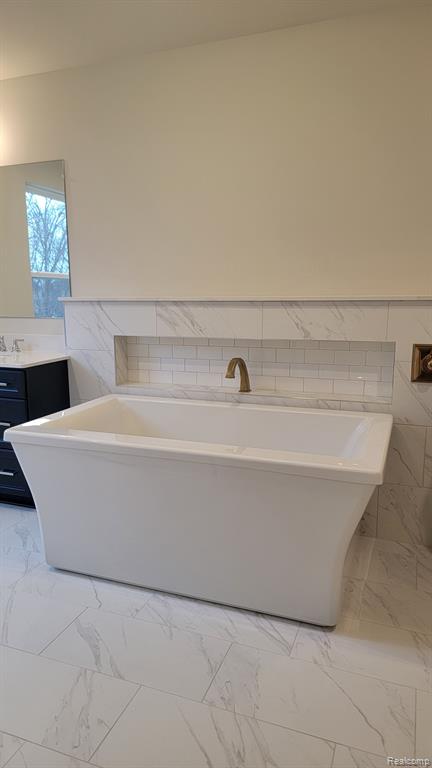 58268 INTERNATIONAL Drive, South Lyon, MI 48178 — Photo 33