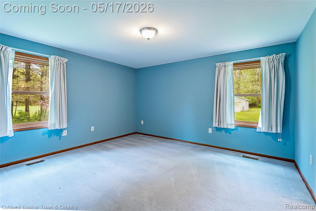 2154 Kingston Drive, Pinckney, MI 48169 — Photo 18