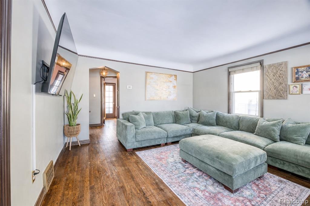 6042 Banner Street, Taylor, MI 48180 — Photo 9