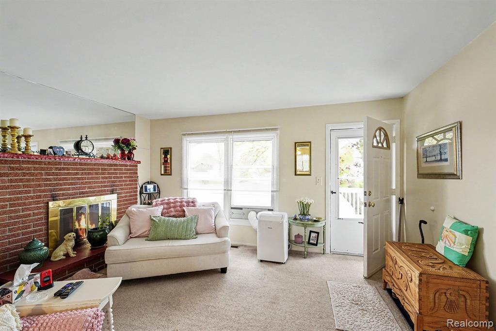 4987 E M 36, Pinckney, MI 48169 — Photo 5