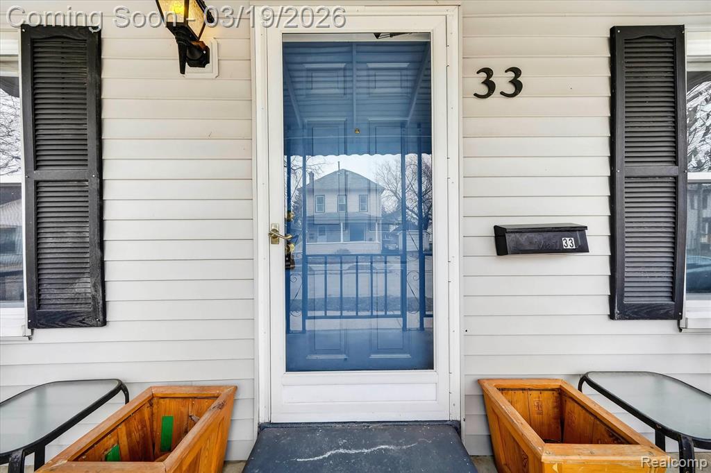 33 Ferrin Place, Mount Clemens, MI 48043 — Photo 6