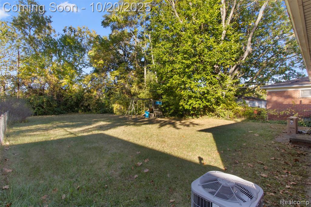 22712 Glendale Street, Detroit, MI 48223 — Photo 16