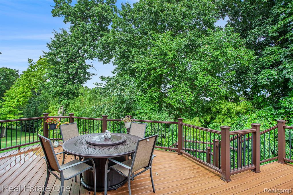 589 Rumson Court, White Lake, MI — Photo 31