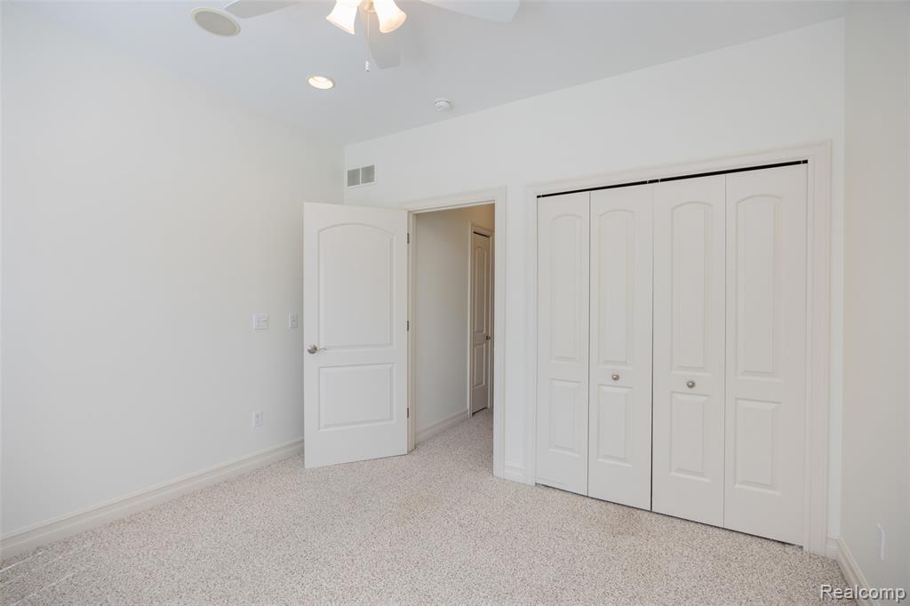 49290 Wayburn Drive, Macomb, MI 48042 — Photo 19