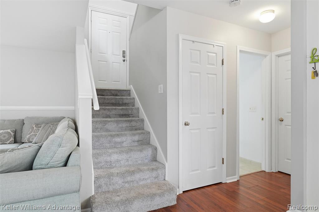 572 River Pointe Court, Milan, MI 48160 — Photo 5