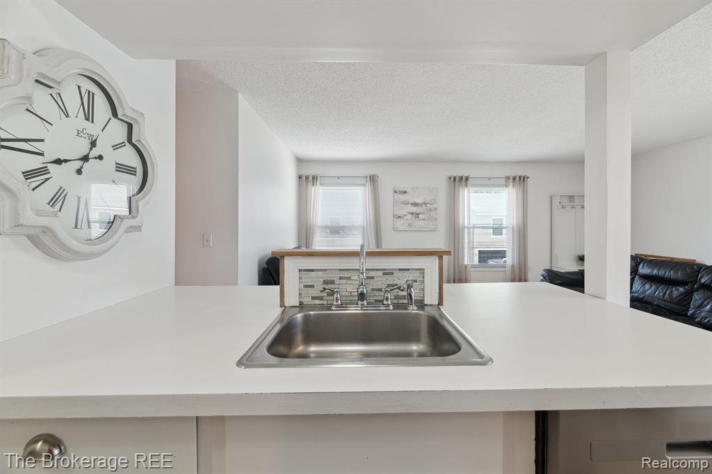 9451 Parkwood N, Davison, MI 48423 — Photo 21