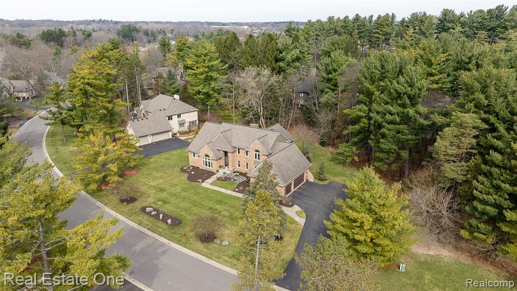 5350 Hidden Pines Drive, Brighton, MI 48116 — Photo 10