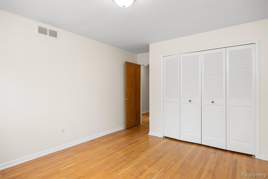930 TROMBLEY Road, Grosse Pointe Park, MI 48230 — Photo 19