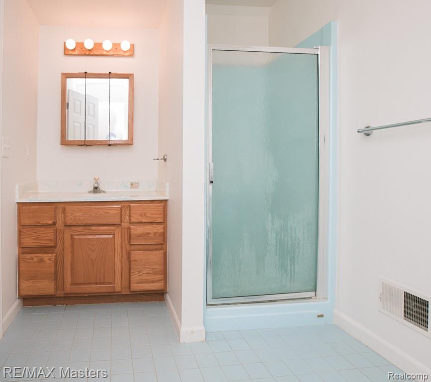 27178 John Drive, New Boston, MI 48164 — Photo 35
