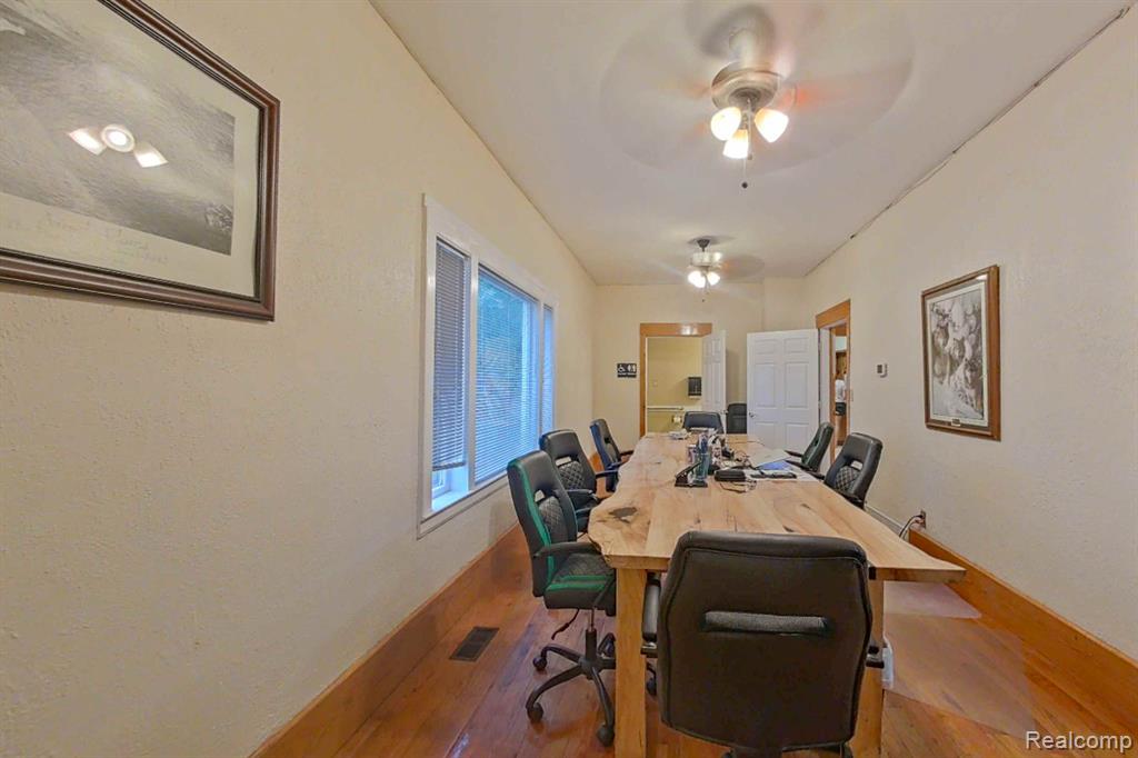 515 E GRAND RIVER Avenue, Howell, MI 48843 — Photo 28