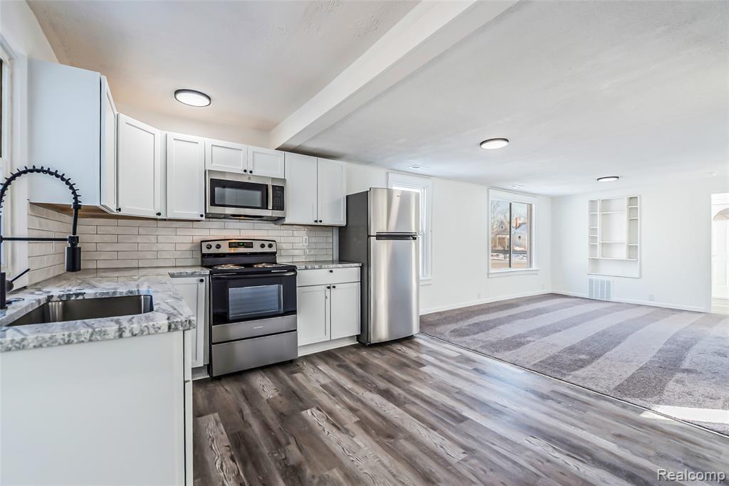 5697 Venice Road, Newport, MI 48166 — Photo 19