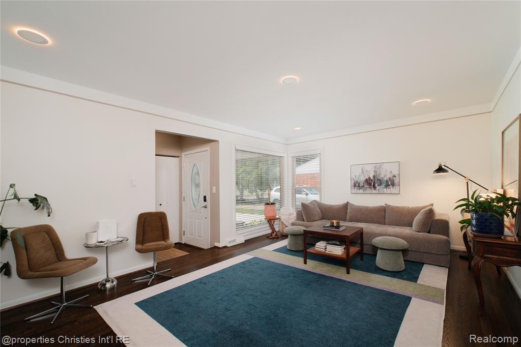 4228 Rosewold Avenue, Royal Oak, MI 48073 — Photo 6