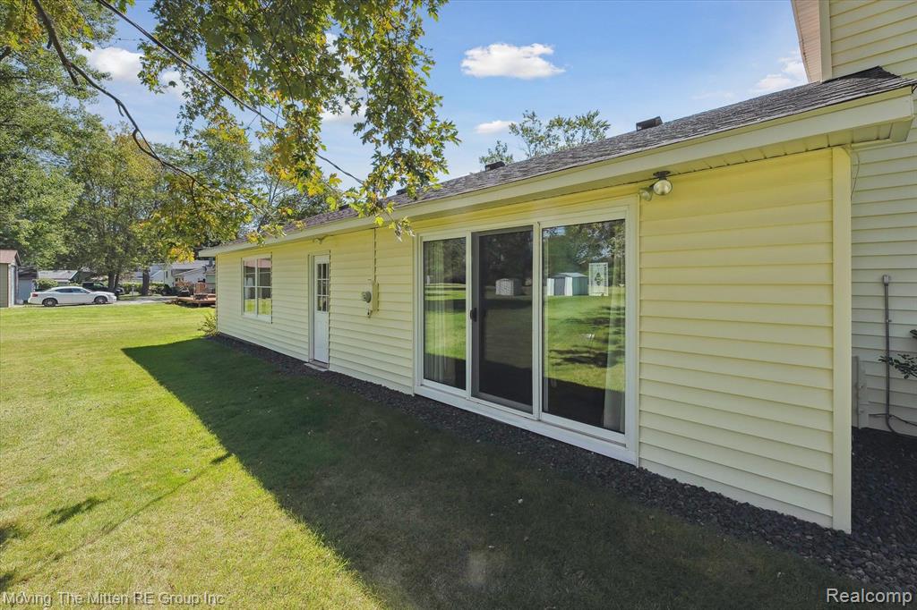 43832 ROBSON Road, Van Buren, MI 48111 — Photo 41