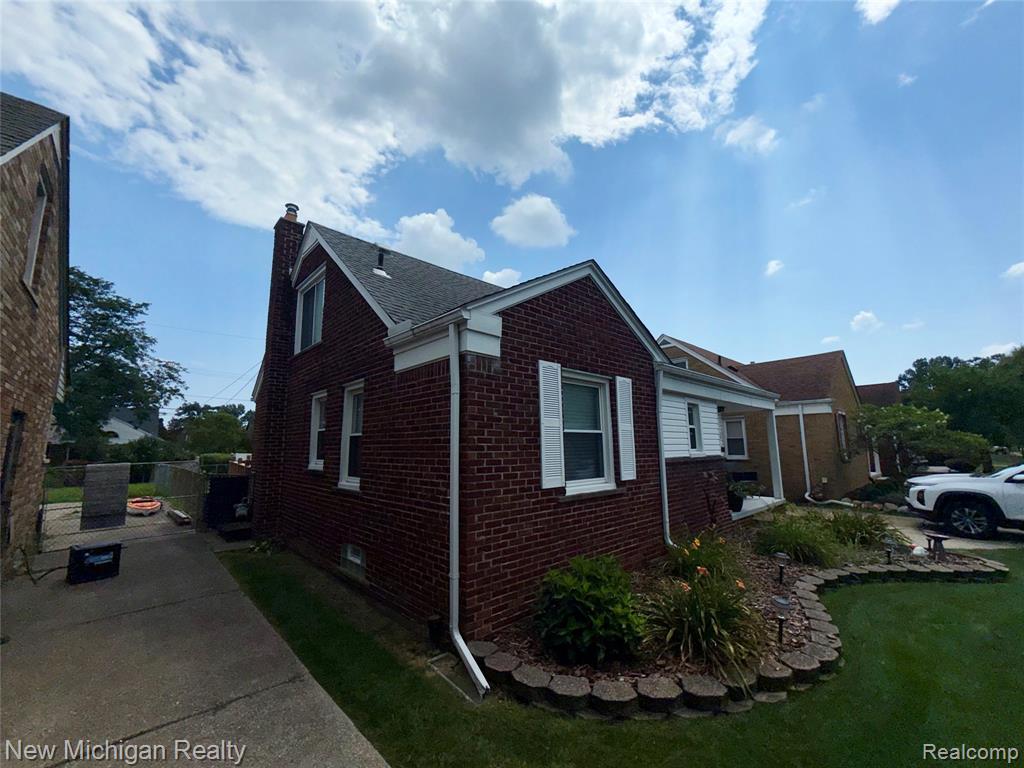8983 Quandt Avenue, Allen Park, MI 48101 — Photo 3