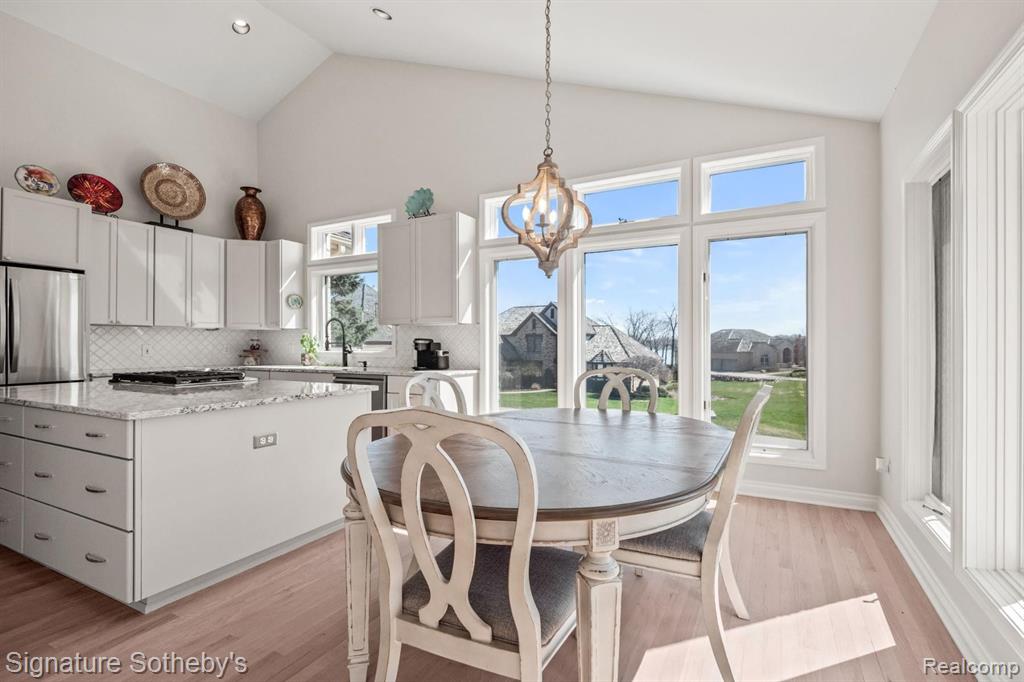 51 CHATEAUX DU LAC, Fenton, MI 48430 — Photo 11
