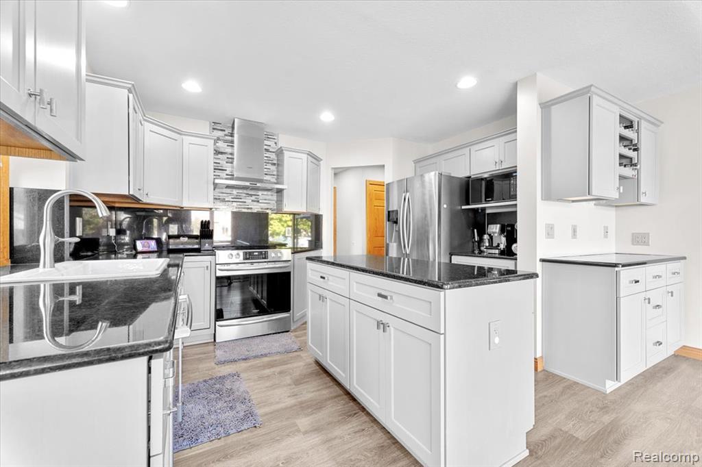 187 Golfview Way, Monroe, MI 48162 — Photo 14
