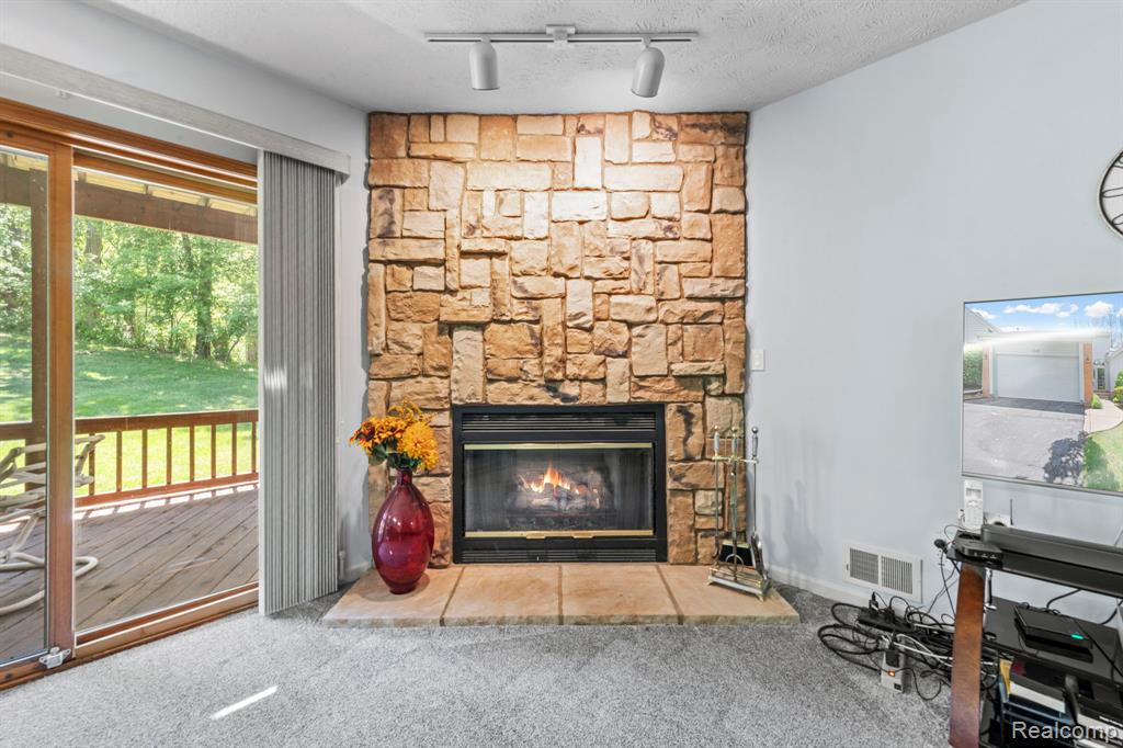 6687 Ridgeview Drive, Clarkston, MI — Photo 39