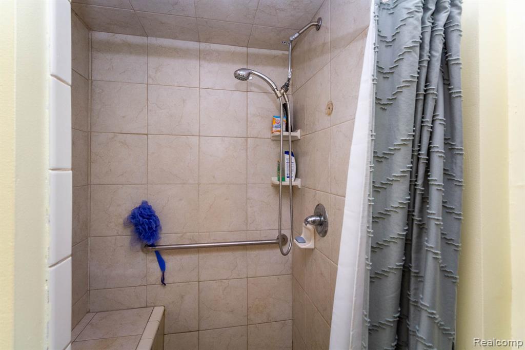9002 Arnold Road, Ira, MI — Photo 22