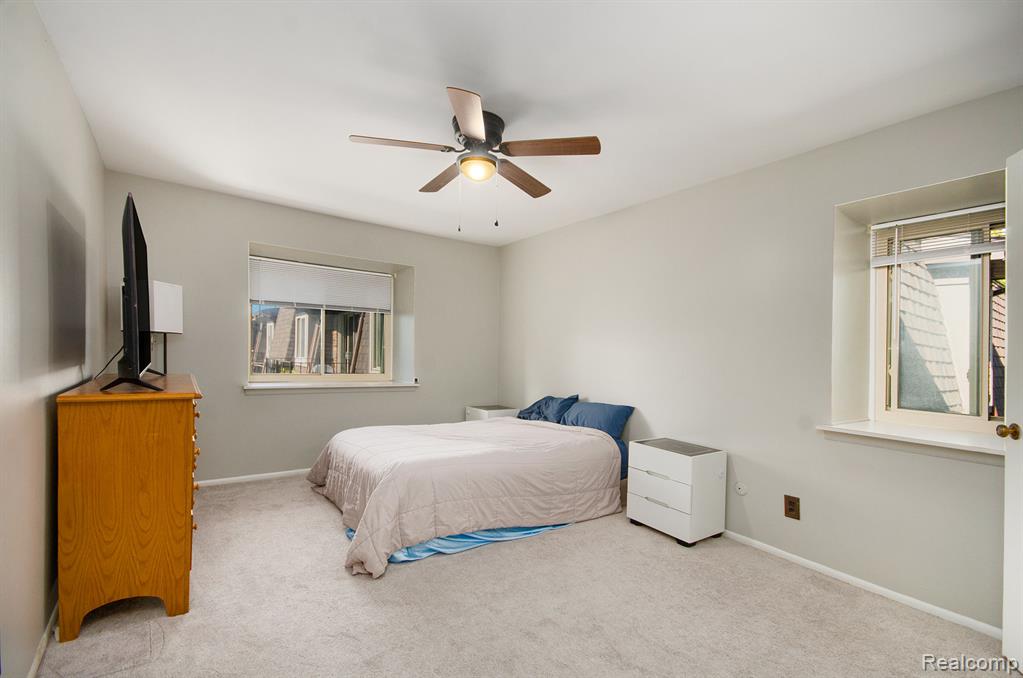510 Riviera Drive, 157, Saint Clair Shores, MI 48080 — Photo 9