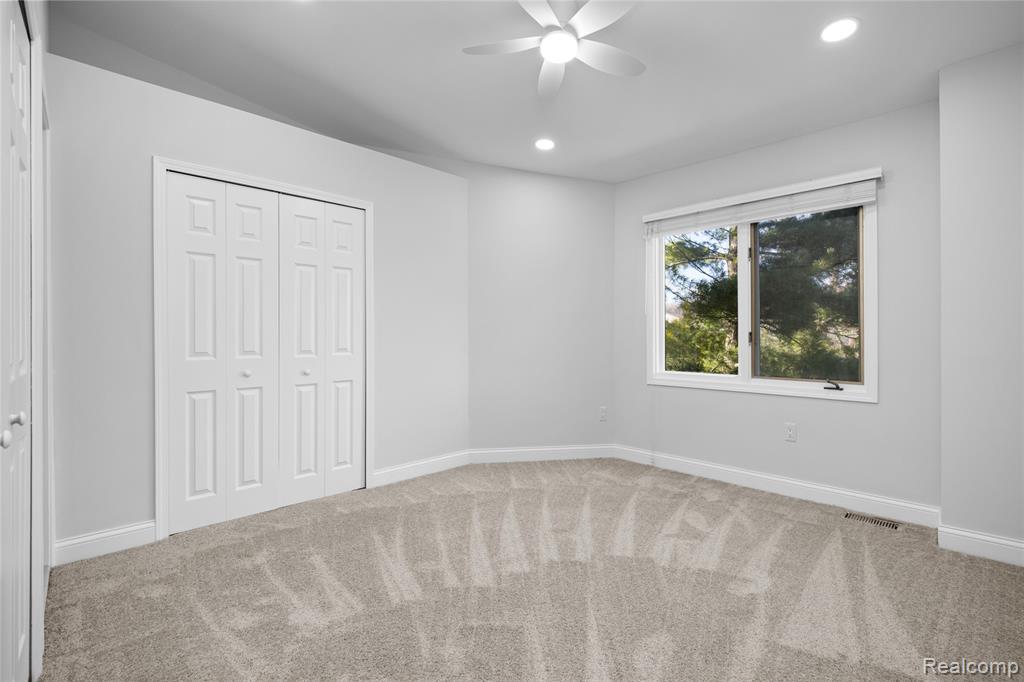 4695 Maura Lane, West Bloomfield, MI 48323 — Photo 35