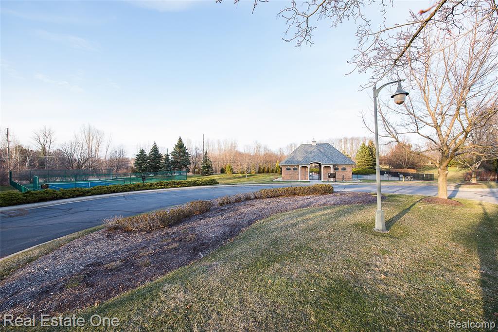 5350 Hidden Pines Drive, Brighton, MI 48116 — Photo 91