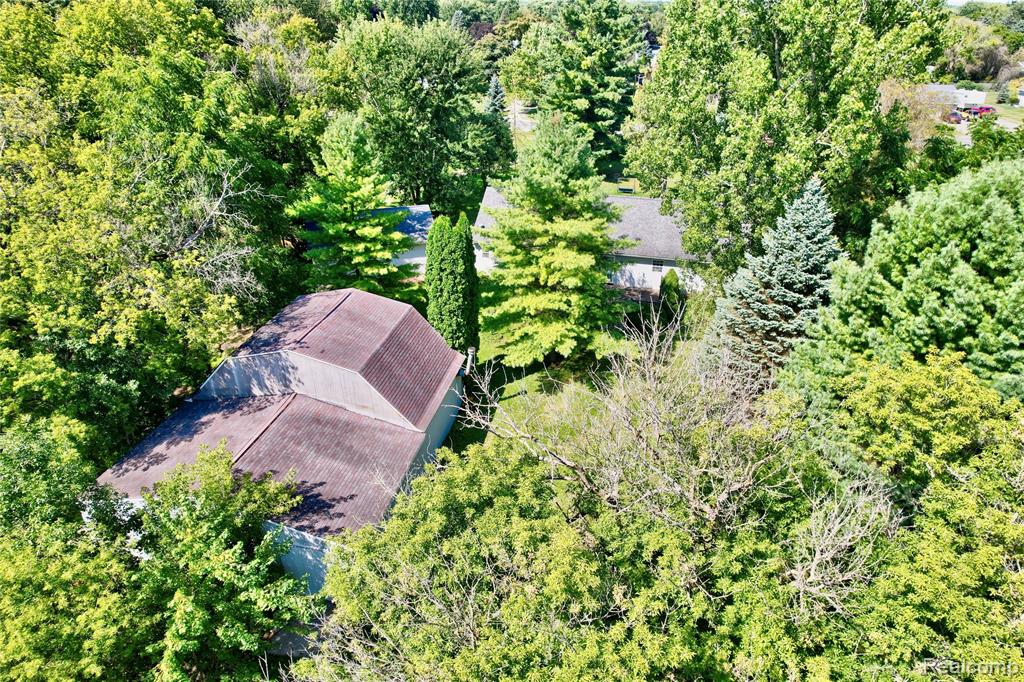 5206 Lippincott Boulevard, Burton, MI 48519 — Photo 68