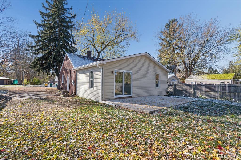 49934 W Huron River Drive, Belleville, MI 48111 — Photo 39