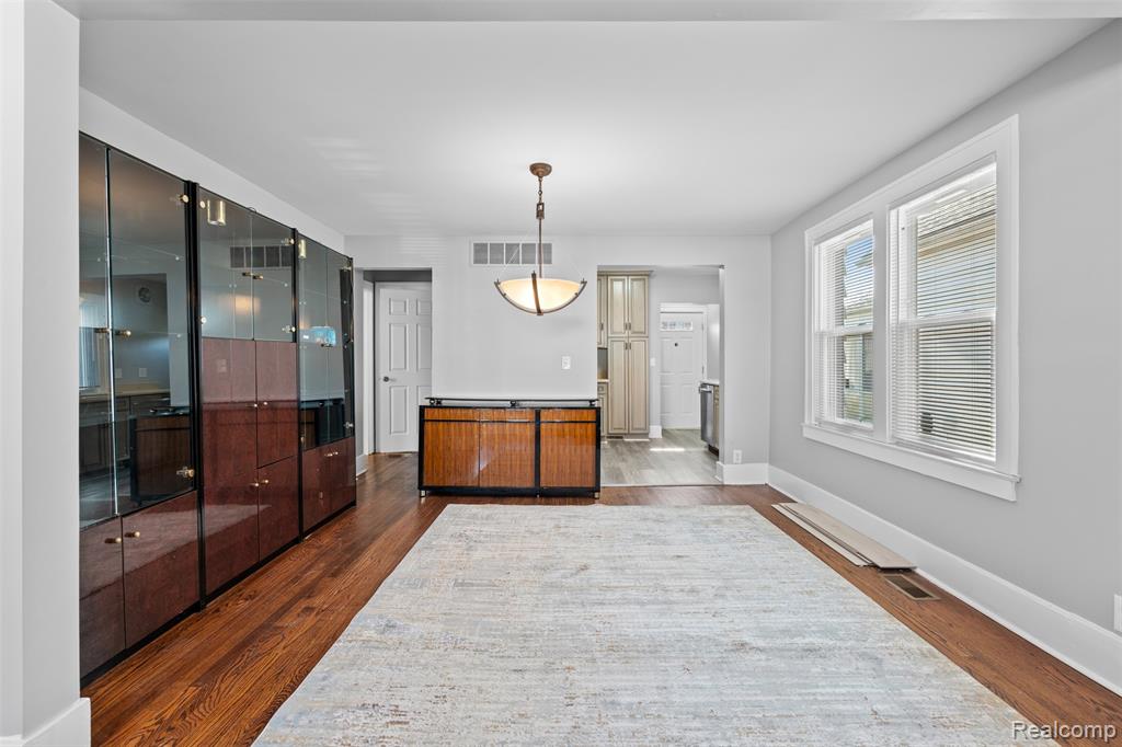 5452 Maple Street, Dearborn, MI 48126 — Photo 10