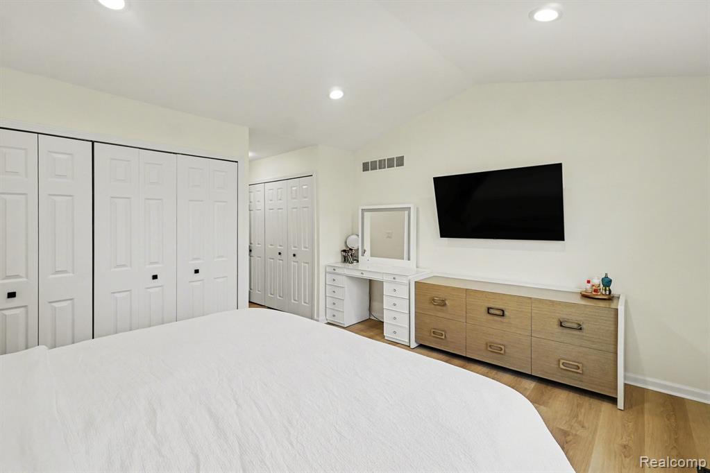 201 Whispering Hill, Commerce Twp, MI 48390 — Photo 14