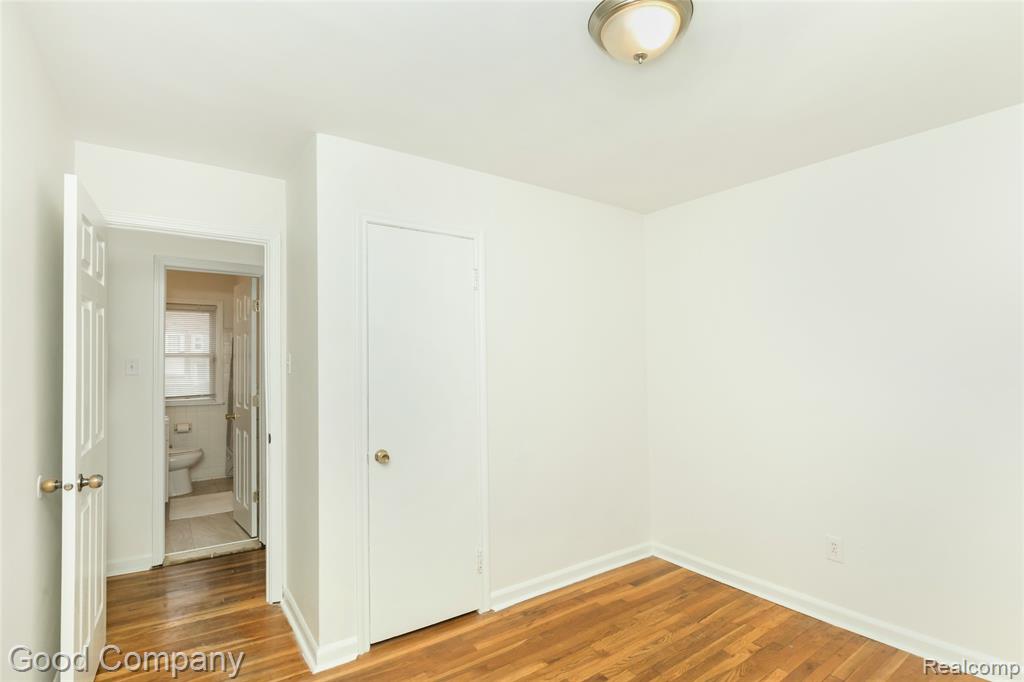 20747 Caledonia Avenue, Hazel Park, MI 48030 — Photo 17