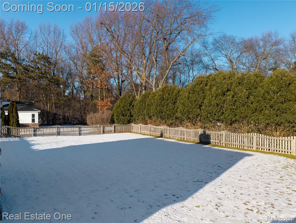 8680 Harbortowne Drive, Clarkston, MI 48348 — Photo 11