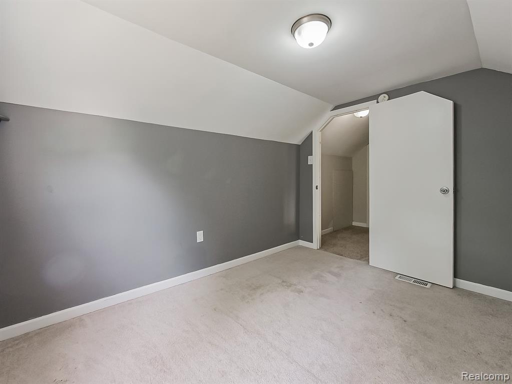 5600 Elmgrove Avenue, Warren, MI 48092 — Photo 20