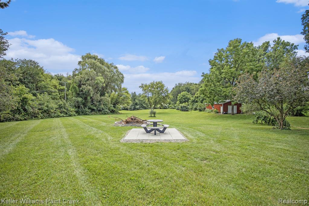 931 Rochester Road, Leonard, MI 48367 — Photo 25