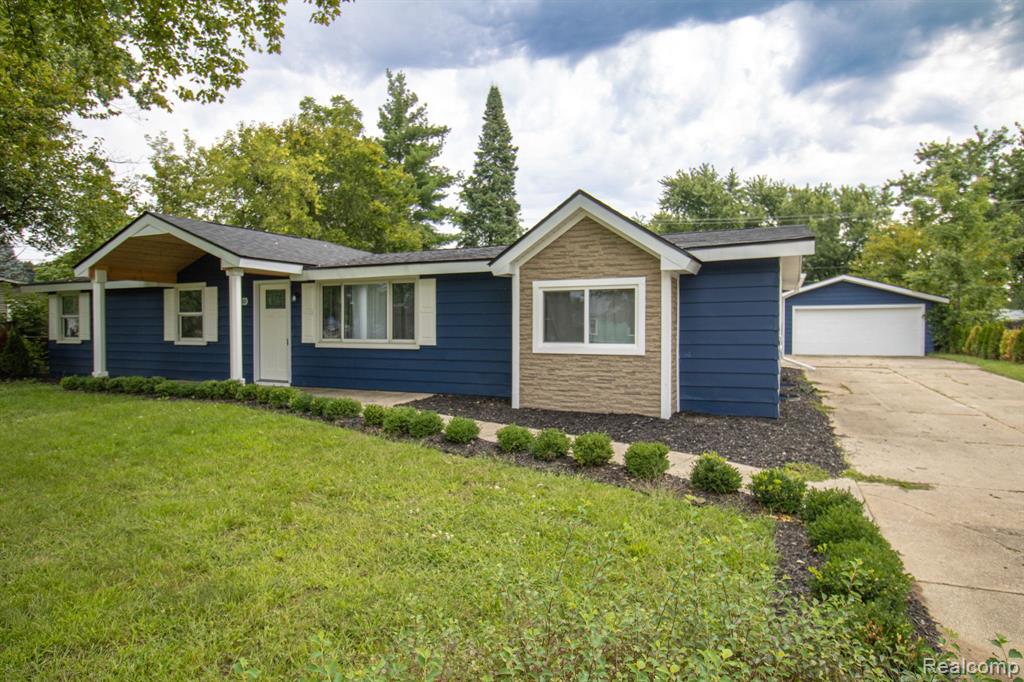 5480 OAK PARK Drive, Clarkston, MI — Photo 2