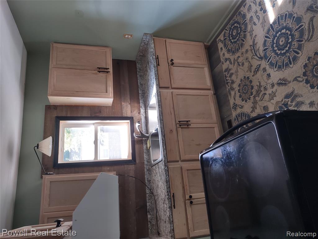 405 ROOSEVELT Avenue, Mount Morris, MI 48458 — Photo 6