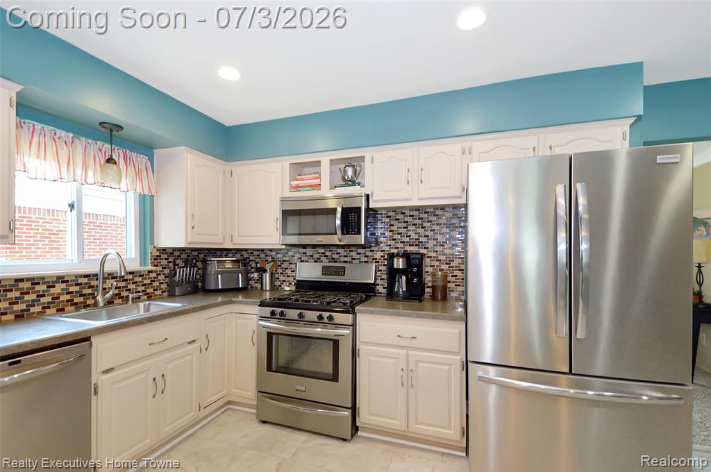 4721 Parent Avenue, Warren, MI 48092 — Photo 8