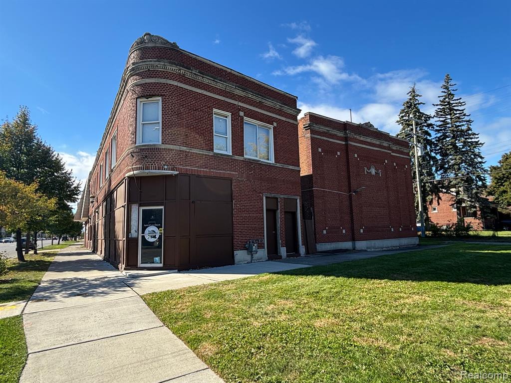 15635 MACK Avenue, Detroit, MI 48224 — Photo 26