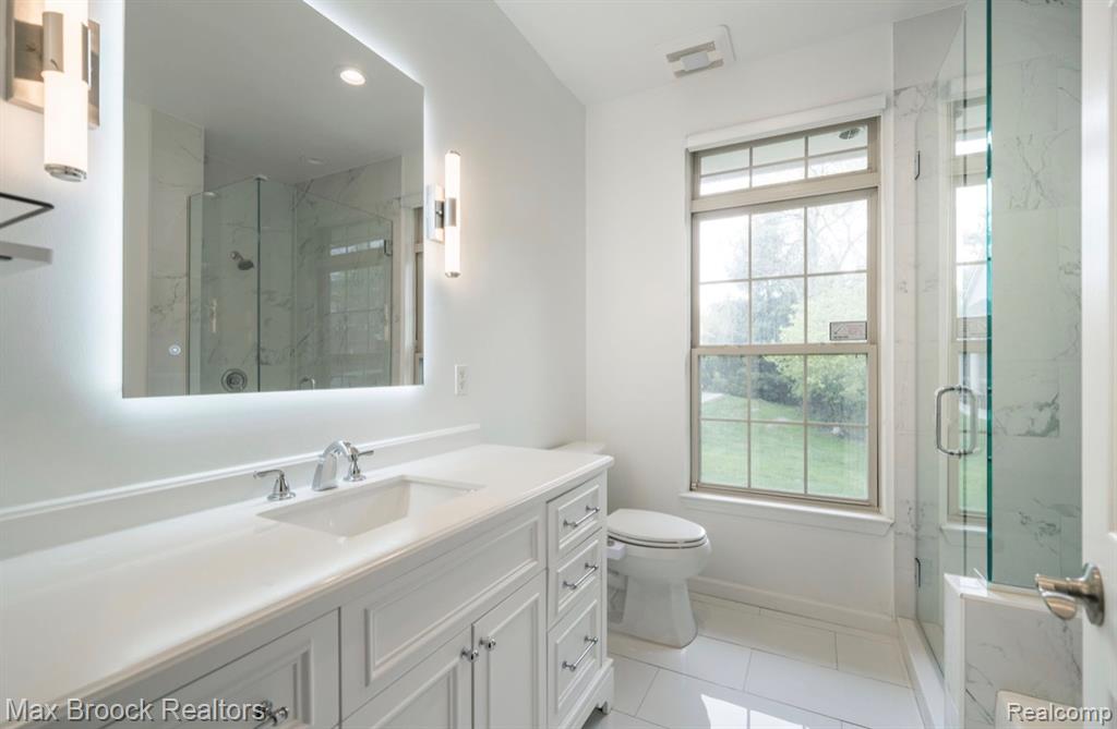 4344 Gateway Circle, West Bloomfield, MI — Photo 19
