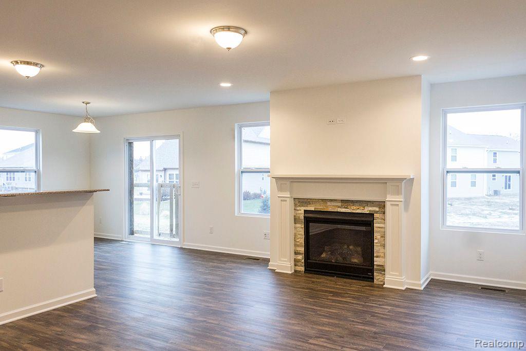 58187 KINCAID Street, New Haven, MI, 48048