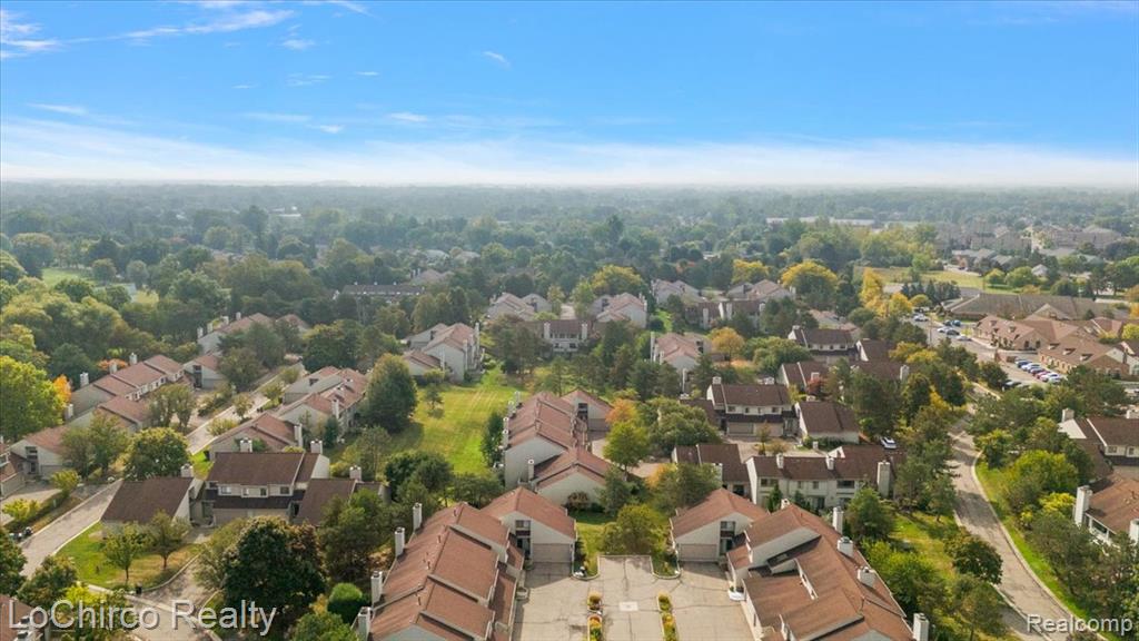733 Hamilton Court, Rochester Hills, MI 48307 — Photo 70
