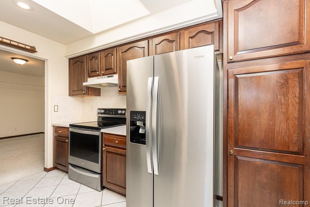 48790 Mill Bank Court, Utica, MI 48315 — Photo 12