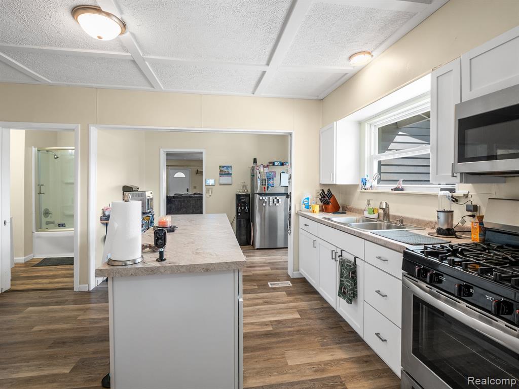 5420 E MICHIGAN Avenue, Jackson, MI 49201 — Photo 4