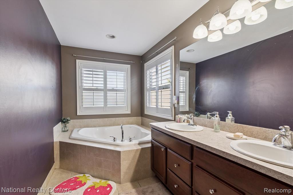 50249 Jefferson Street, Canton, MI 48188 — Photo 32