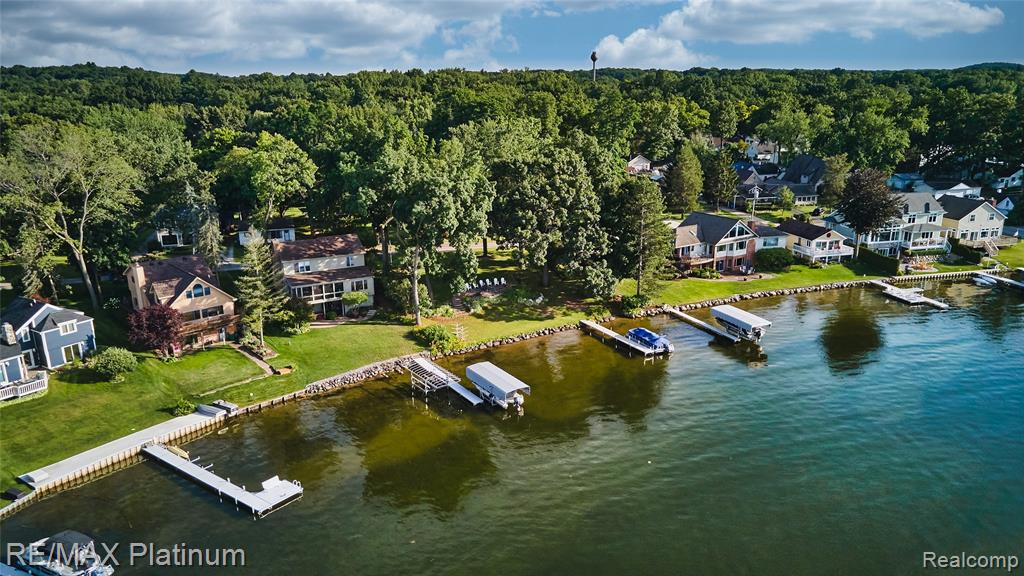 4358 SKUSA Drive, Brighton, MI 48116 — Photo 13