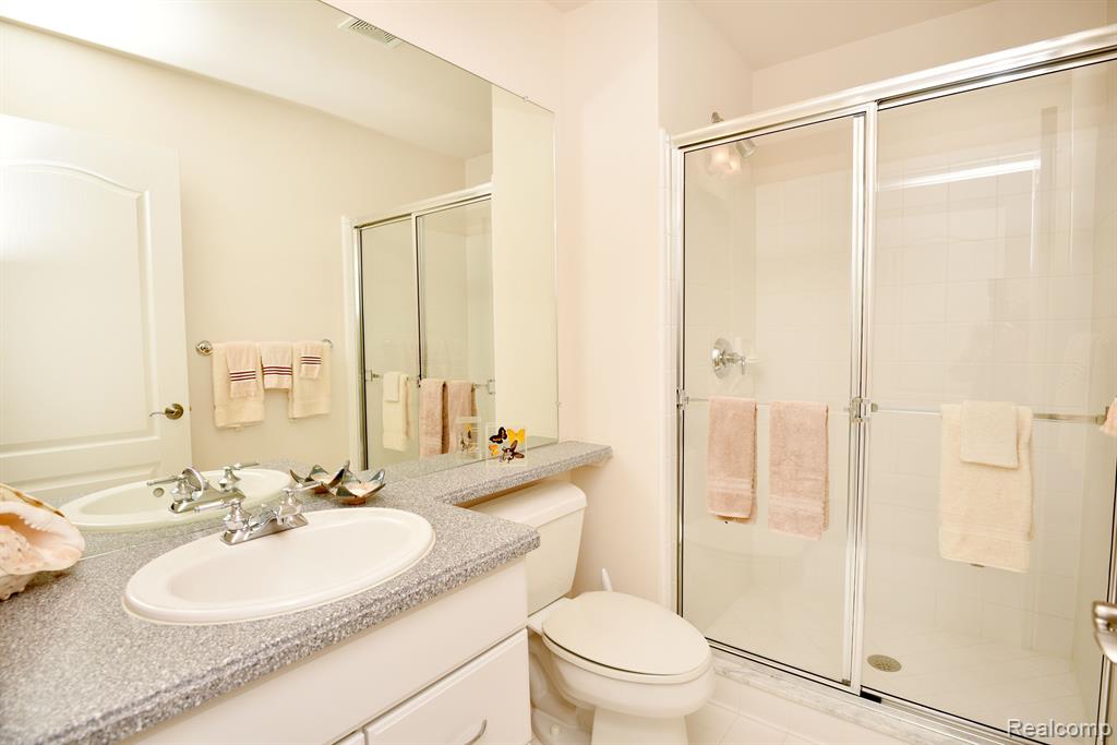 4048 CHATFIELD Lane, Troy, MI 48098 — Photo 31