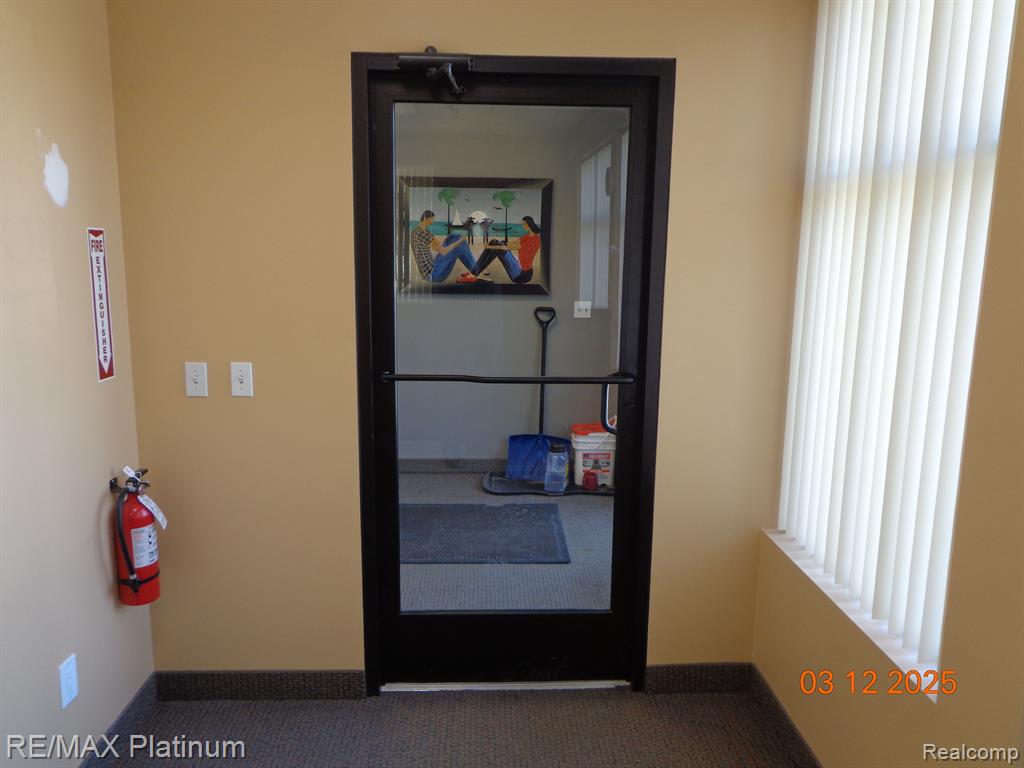 415 ROUNDS Drive, Fenton, MI 48430 — Photo 21