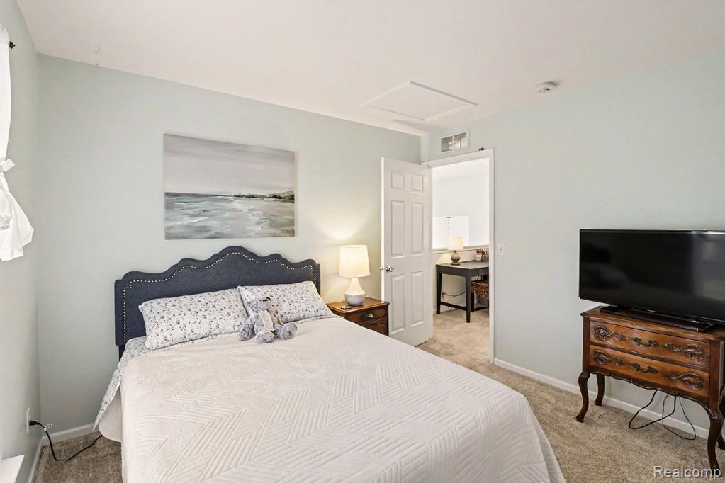 534 Dockside Circle, Holly, MI 48442 — Photo 17