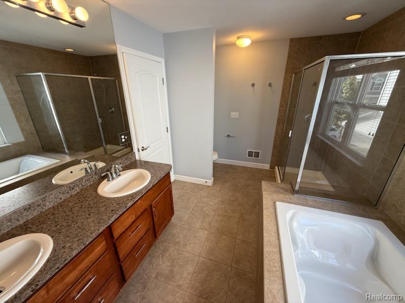 51124 Hallfield Street, Novi, MI — Photo 10